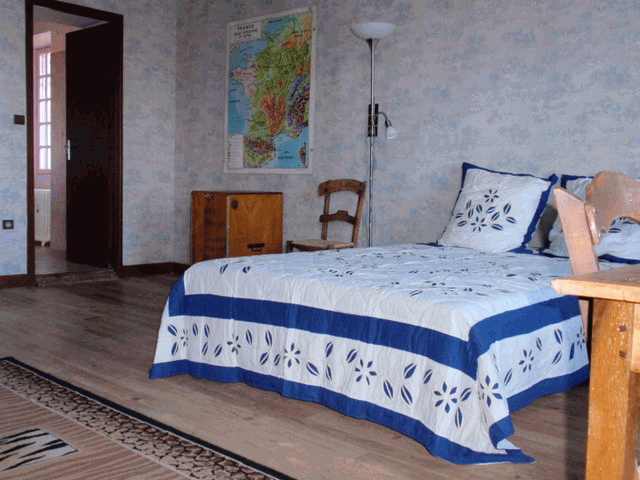 de linker slaapkamer